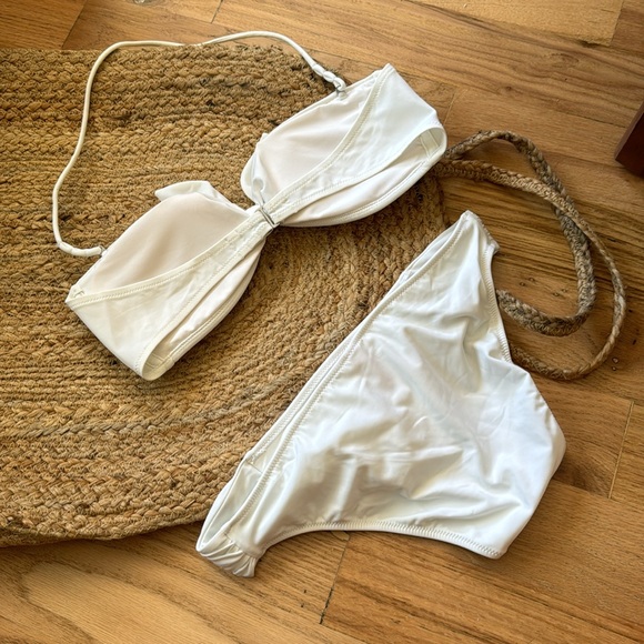 Victoria’s Secret set. - Picture 4 of 5